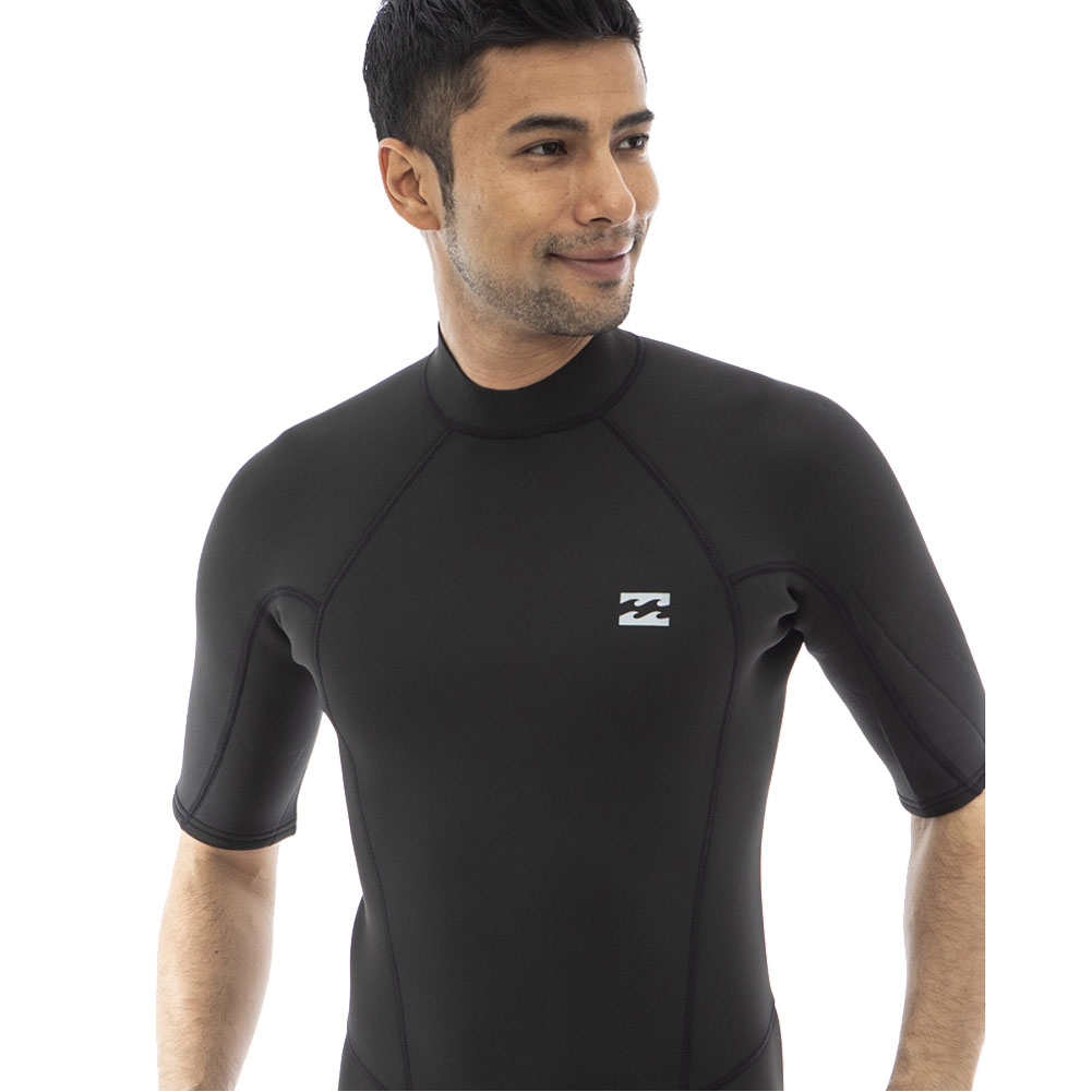 【送料無料】 サーフィン タッパー ビラボン メンズ ウェットスーツ BILLABONG ABSOLUTE SS TOP BC011-888 半袖  ロングスリーブ ネオプレーンジャケット 2mm 2ミリ春 夏 秋 初心者 海水浴 男性用 初心者 中級 上級 シンプル 黒 ブラック おすすめ